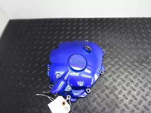 09-14 YAMAHA YZF R1 YZFR1 OEM FÁBRICA CUBIERTA DE EMBRAGUE CON RECUBRIMIENTO EN POLVO AZUL ¡BONITO! - Imagen 1 de 12