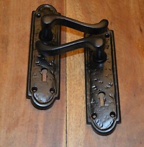 Victorian Style Scroll Door Handles with Key Hole Black Cast Iron (300)