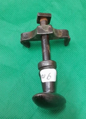 ancienne clenche fer forgé/ poignée/ targette/serrure/penture/ferrure - Photo 1/4