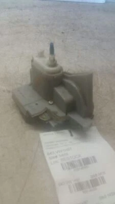 Volkswagen Jetta 1997 - Actuador de bloqueo trasero izquierdo - 1HM862153C - R149353 Foto 1 de 4