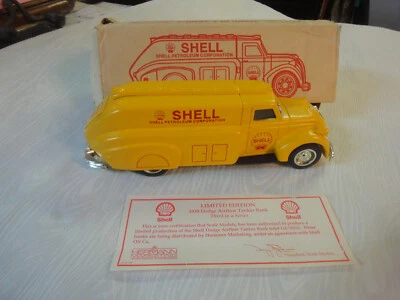 USA MADE SHELL GAS Diecast Scale Models 1938 Yellow Dodge Airflow Tanker Bank Foto 1 de 4