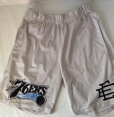 Pantalones Cortos Philadelphia 76ers Baloncesto Eric Emanuel Off White Talla Grande Foto 1 de 4