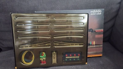 Marklin 8191 Z Extension Set E with Electric Turnouts - Image 1 of 4