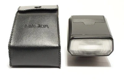 Minolta Program 3200xi Shoe Mount TTL Flash + Case - Mint Condition. - Image 1 of 3