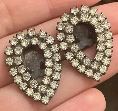 LOVELY VINTAGE PAIR OF CRYSTAL RHINESTONES SHOE CLIPS  - Image 1 of 3