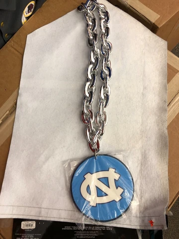 NORTH CAROLINA TARHEELS BIG   Logo SILVER Fan Chain Big Chain Necklace  AMINCO Cover