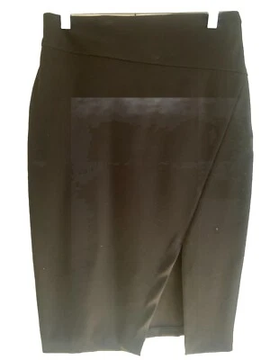 Юбка-карандаш черная средней длины боковая молния передняя сторона разрез размер M бар III новая с ценниками - Изображение 1 из 4