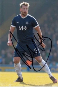 Adam Thompson Hand Signed Southend United 6x4 Photo Football Autograph 1 - Picture 1 of 1
