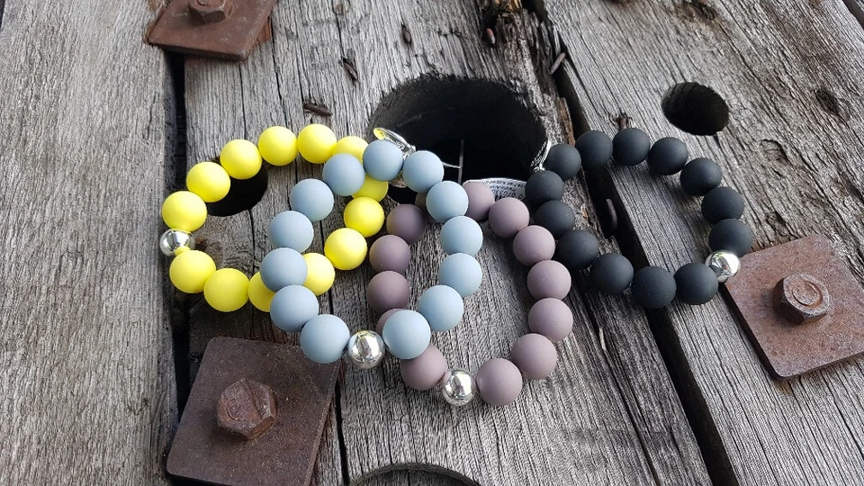 Giuno Modeschmuck Armband matt Perlen 1,5 cm Kunststoff Metall ARU 212 - Bild 1 von 1