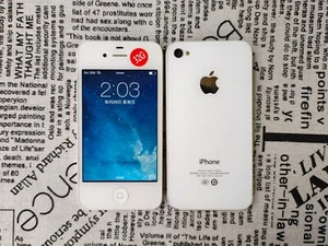 Original&Working well Apple iPhone 4 8GB 16GB 32GB Black/White Fully UNLOCKED - Picture 1 of 14