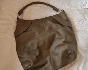 Gorgeous Taupe Real Leather Shoulder Bag - Picture 1 of 8