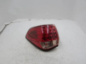 Infiniti QX56 QX80 2011-2017 OEM IZQUIERDA QTR MONTADA LUZ TRASERA LED ROJA - Imagen 1 de 3