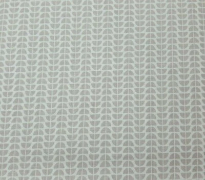 Funanimals BTY Maude Asbury Mezcla Telas Gris Blanco Mod Floral Rayas Foto 1 de 3