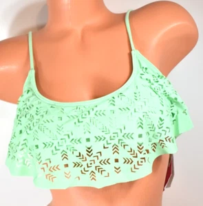 Women's Ripcurl Mint Green Surf Siren Bikini Top w/ Built in Bra  Size M NWT - Picture 1 of 7