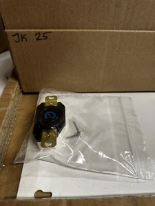 Hubbell Receptacle HBL2620 Twist Lock 30 Amp @ 250V, 2 Pole 3 wire - Picture 1 of 2