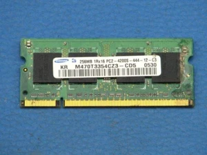 256MB RAM 1Rx16 PC2-4200S-444-12-C3 Amilo 1538 Notebook 10070091-43889 - Afbeelding 1 van 1