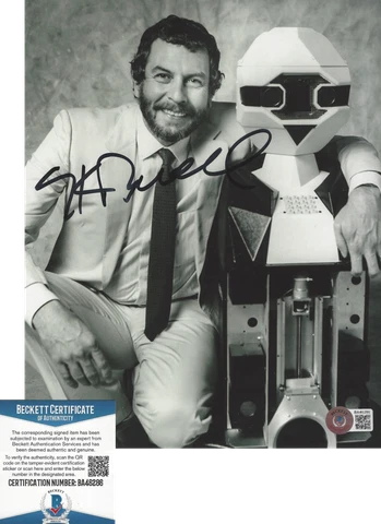 NOLAN BUSHNELL SIGNED ANDROBOT TOPO ATARI FOUNDER 8x10 PHOTO BECKETT COA BAS Cover