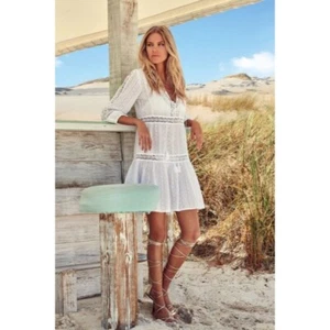 Abito Melissa Odabash nuovo con etichette con occhiello all'uncinetto bianco mini REID LS collo a V spiaggia festa M - Foto 1 di 11
