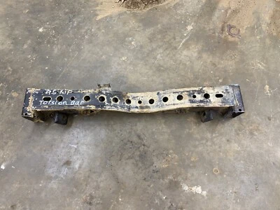 Nissan Pickup 1986-1997 2x2 barra de torsión travesaño Foto 1 de 4