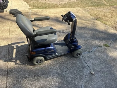 Battery Operated Mobility Scooter - Image 1 of 4