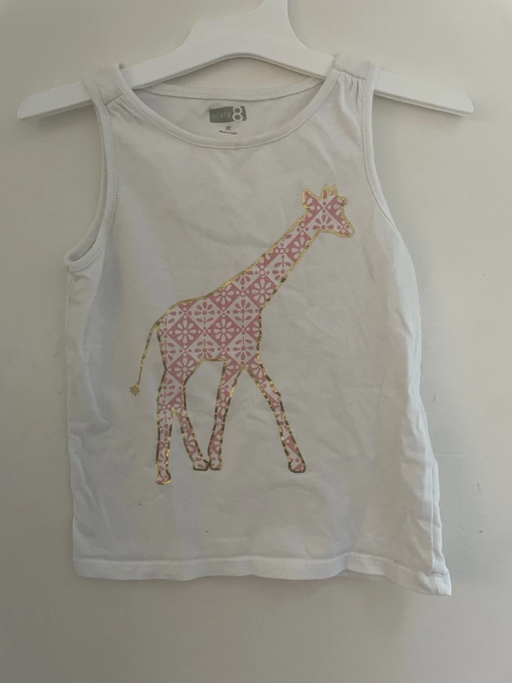 Regata Crazy 8 meninas girafa estampada dourada brilhante 100% algodão branca 3T - Imagem 1 de 4
