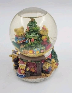 Deck the Halls San Francisco Music Box Company Orsacchiotti Musical Snow Globe - Foto 1 di 13