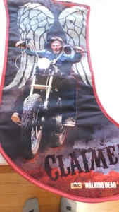 2014 AMC WALKING DEAD DARYL DIXON CLAIMED CHRISTMAS STOCKING MOTORCYCLE - Picture 1 of 11