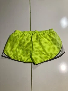 Under Armour Laufshorts XL Heat Gear lindgrün gefüttert gebraucht Track Sport Fit - Bild 1 von 8