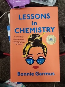 Lessons in Chemistry: A Novel - Imagen 1 de 1