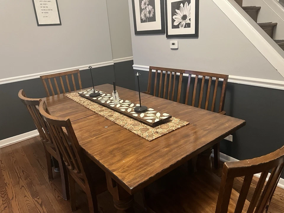 Wood Dining Room Table seats 6 expandable to 10 - Image 1 of 3