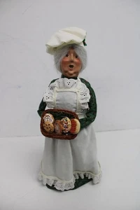 Byers Choice 2001 Mrs Clause Baker Cookies Green Dress Christmas Caroler - Bild 1 von 9