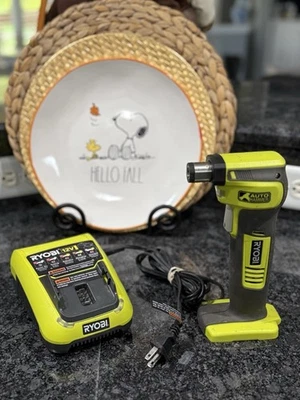 Martillo automático inalámbrico Ryobi JG001 12v - Herramienta, cargador, estuche, manual (sin batería) Foto 1 de 4