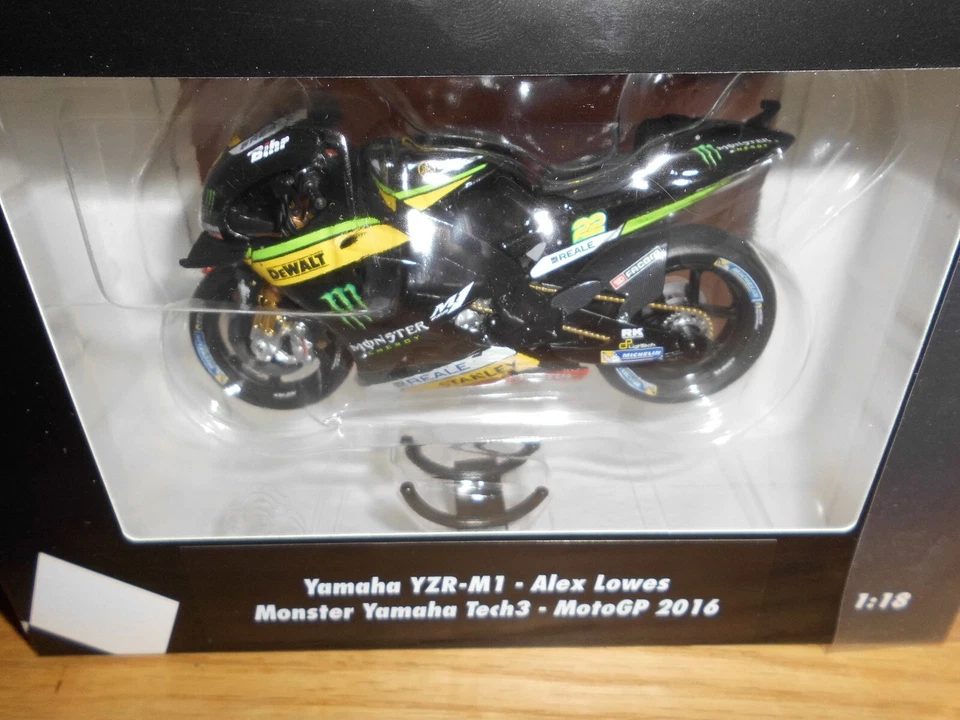 Yamaha YZR-M1-Monster Yamaha Tech3 A.Lowes MotoGP 2016 Minichamps 1:18  - Bild 1 von 1