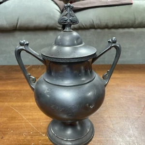 Antique Victorian Meriden Quadruple Plate Co. 1413 Urn/Coffee Tea Service 9.5” - Picture 1 of 15