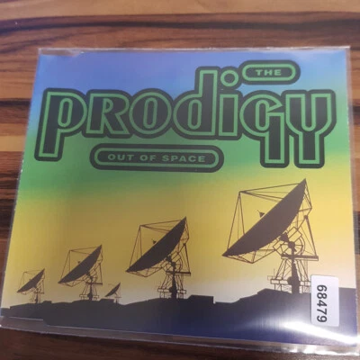 THE PRODIGY: Out Of Space    > VG+/EX(MCD) - Bild 1 von 3