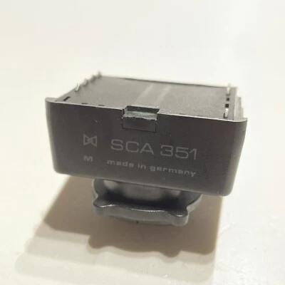 #30337 - Metz SCA 351 Adapter for Leica R - Image 1 of 3