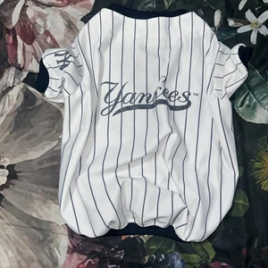 New York Yankees Sporty Paws Dog Pin Stripe Jersey Shirt SZ L - Picture 1 of 7
