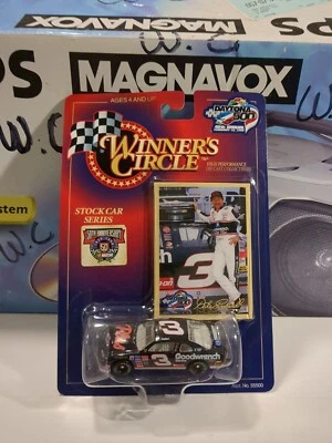 Winners Circle Dale Earnhardt 1998 #3 Goodwrench Nascar 1:64 Monte Carlo Foto 1 de 4