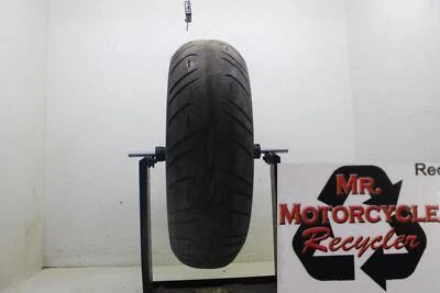 01 SUZUKI GSXR 600 GSXR600 OEM REAR WHEEL BACK RIM W TIRE A24D - Image 1 of 4