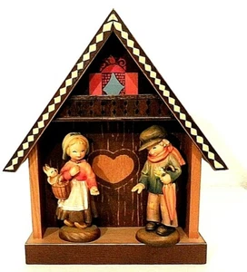 ANRI by J Ferrandiz VERY FIRST EDITION CLUB SET WELCOME, FRIENDS,CHALET - RARE - Picture 1 of 12