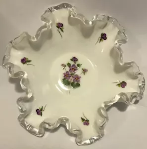 Beautiful Fenton Silver Crest Violets In Snow 6” Wide Ruffle Bon Bon Candy Dish - Picture 1 of 4