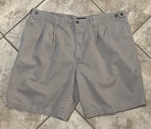 Dockers Pleated Khaki Shorts Men’s Size 40 Beige Tan 100% Cotton 9” Inseam - Picture 1 of 10