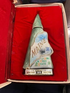 Empty Vintage Jim Beam Whiskey Bottle with Case - Picture 1 of 2