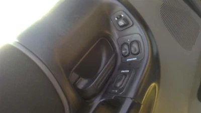 RANGER    2004 Door Handle Interior 30678034 - Image 1 of 4