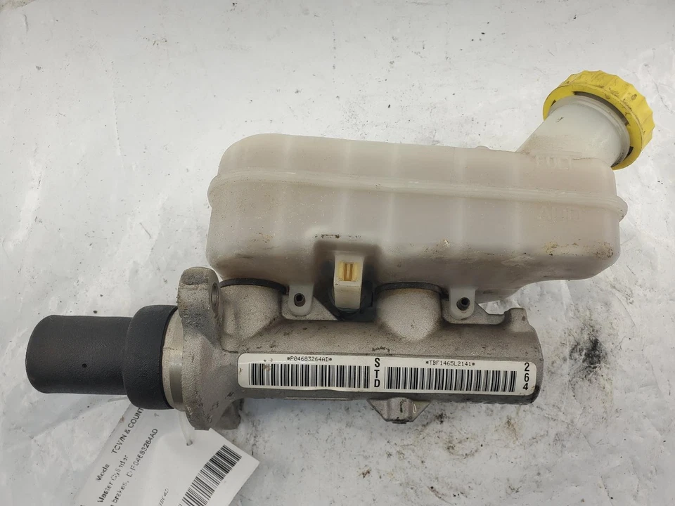 Used Brake Master Cylinder fits: 2005 Chrysler Town & country rear drum brakes G - Image 1 of 4