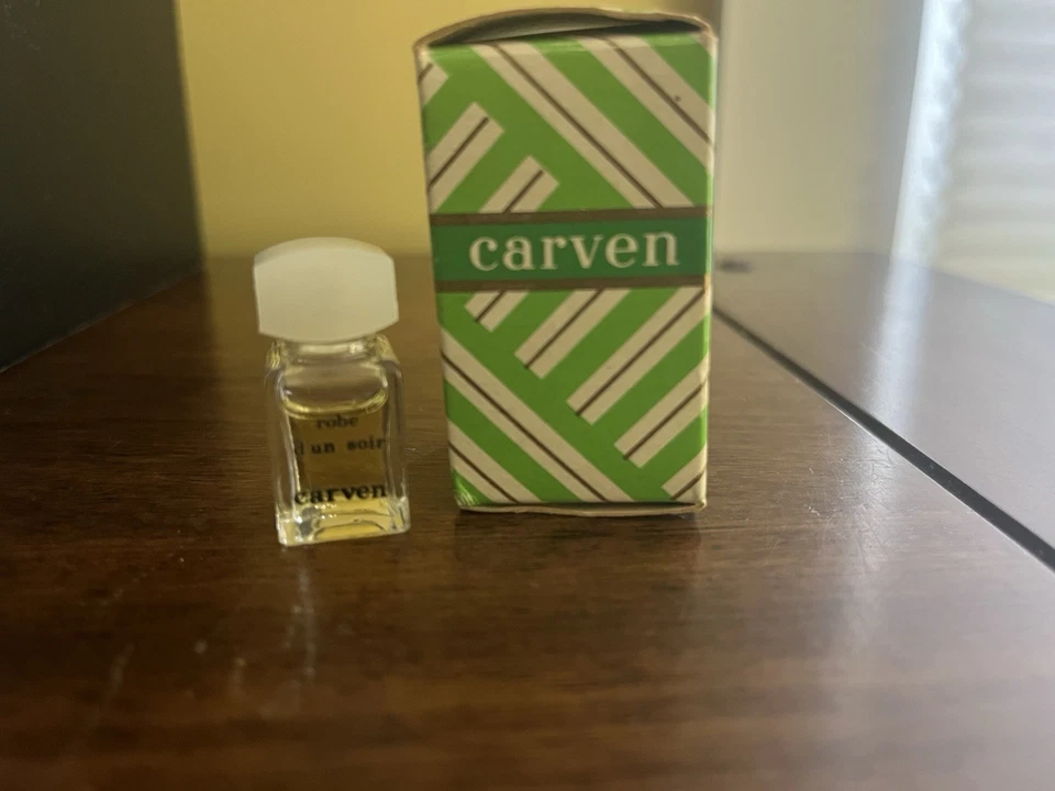 Raro* Bata Tallada De Colección D’Un Soir Perfume Tamaño Muestra Nuevo En Caja Foto 1 de 4