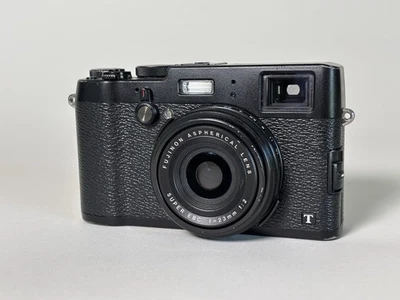 Fujifilm X100T 16.3MP APS-C X-Trans CMOS II Wi-Fi Compact Digital Camera - Image 1 of 4