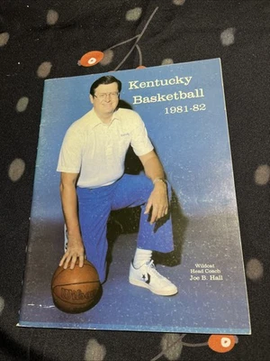KENTUCKY WILDCATS 1981-82 BASKETBALL MEDIA GUIDE PLAYERS VTG RARE - Image 1 of 4