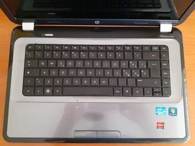 Notebook HP Pavilion G6 - CPU Intel core i5 - GPU ATI Radeon - 8GB RAM - WIN 10 - Immagine 1 di 4