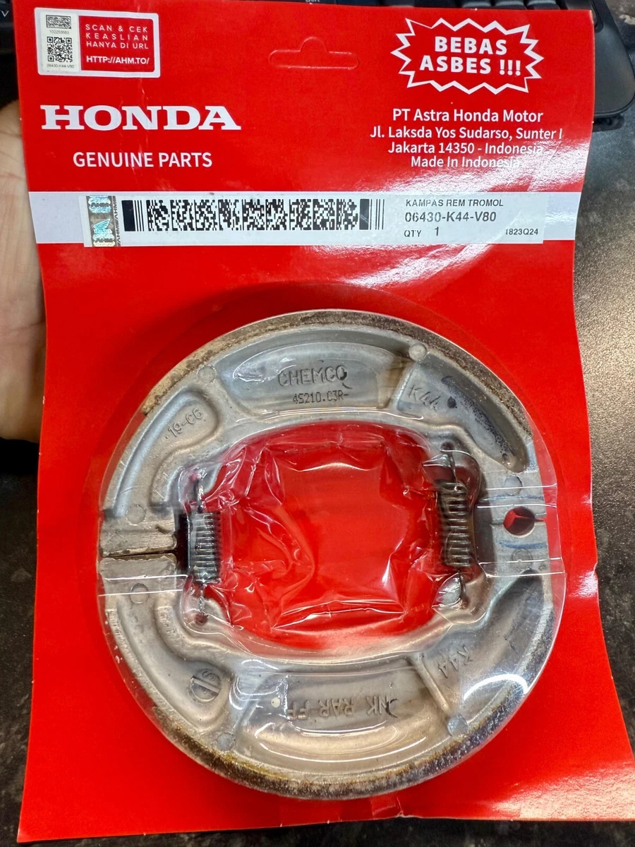 Rear Brake Shoes For Yamaha RD125LC (1982-1987) Y506 Type - Unbranded Pair